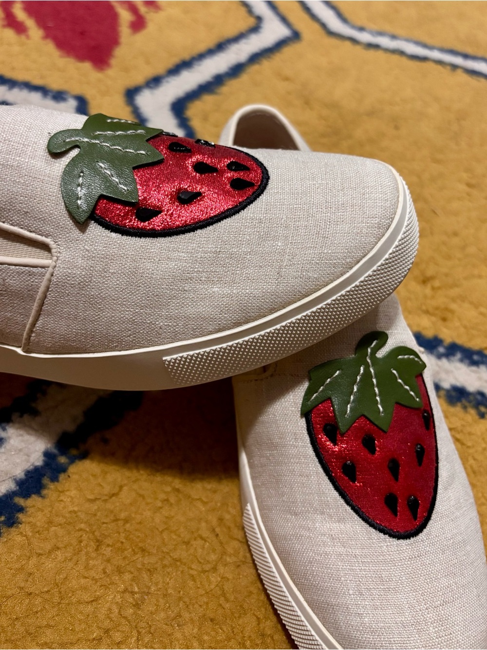 NIB Katy Perry The Kerry Strawberry Slip On Platform Sneakers Womens 7.5 - Picture 3 of 13